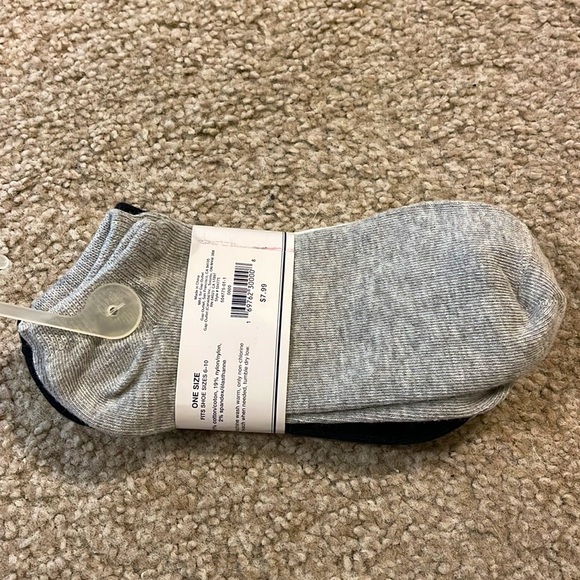 GAP now show socks - Picture 3 of 3